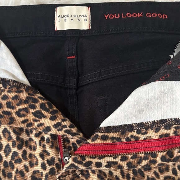 Leopard Print Mini Skirt - Picture 5 of 6